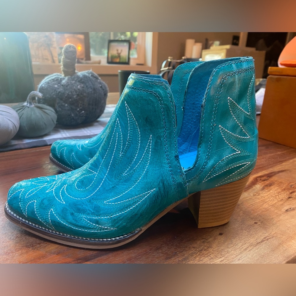 Roper Turquoise Leather Booties